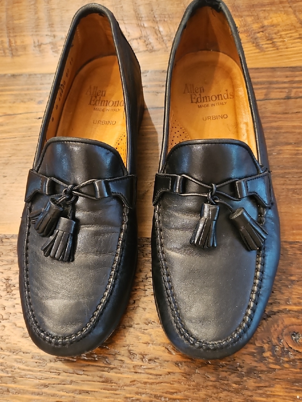 Allen Edmonds Black Leather Tassel Loafers - Urbino